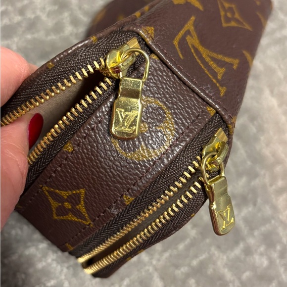 Authentic Louis Vuitton Monogram Trousse Blush PM Cosmetic Pouch - Picture 6 of 6